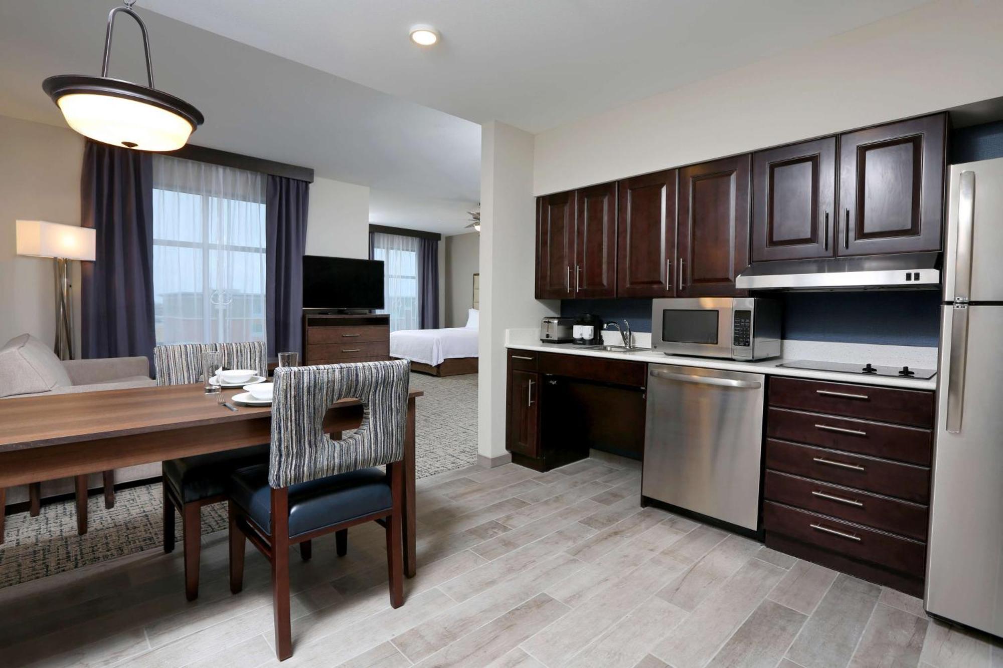 Homewood Suites By Hilton West Fargo/Sanford Medical Center Esterno foto