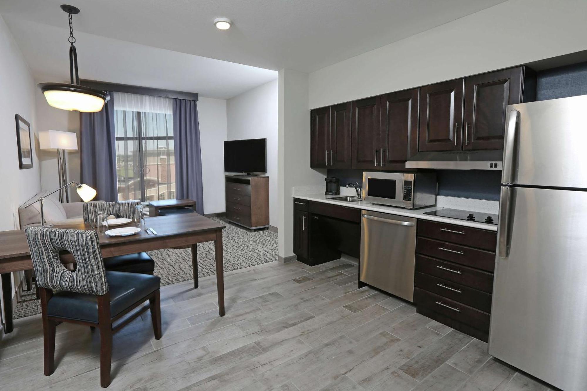 Homewood Suites By Hilton West Fargo/Sanford Medical Center Esterno foto
