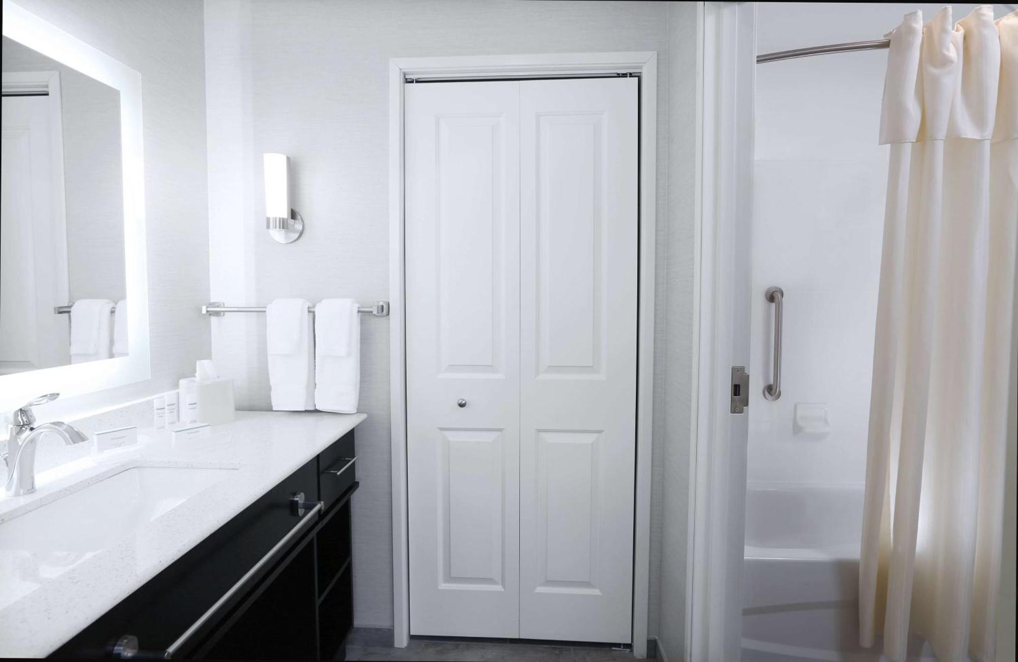 Homewood Suites By Hilton West Fargo/Sanford Medical Center Esterno foto