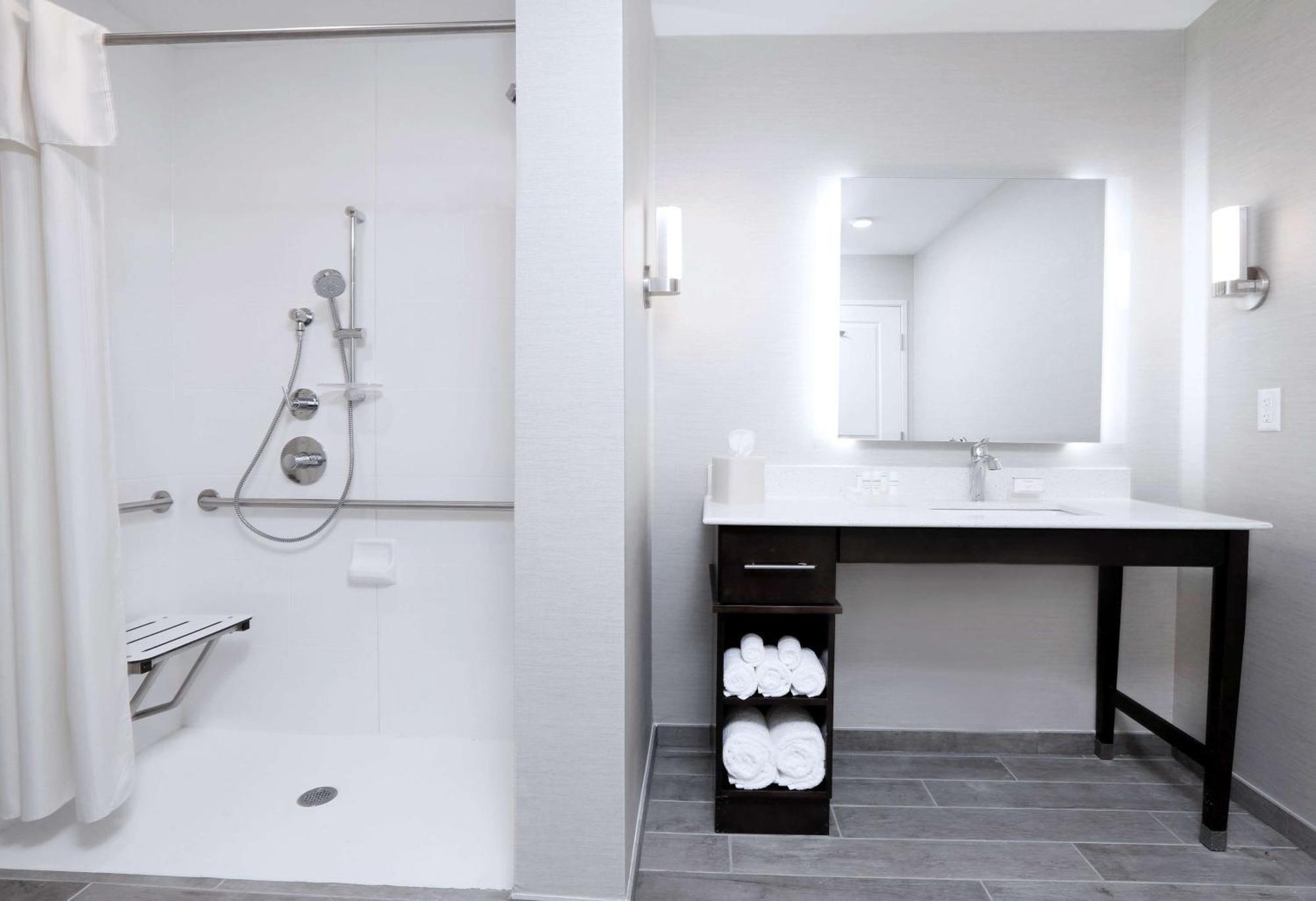 Homewood Suites By Hilton West Fargo/Sanford Medical Center Esterno foto