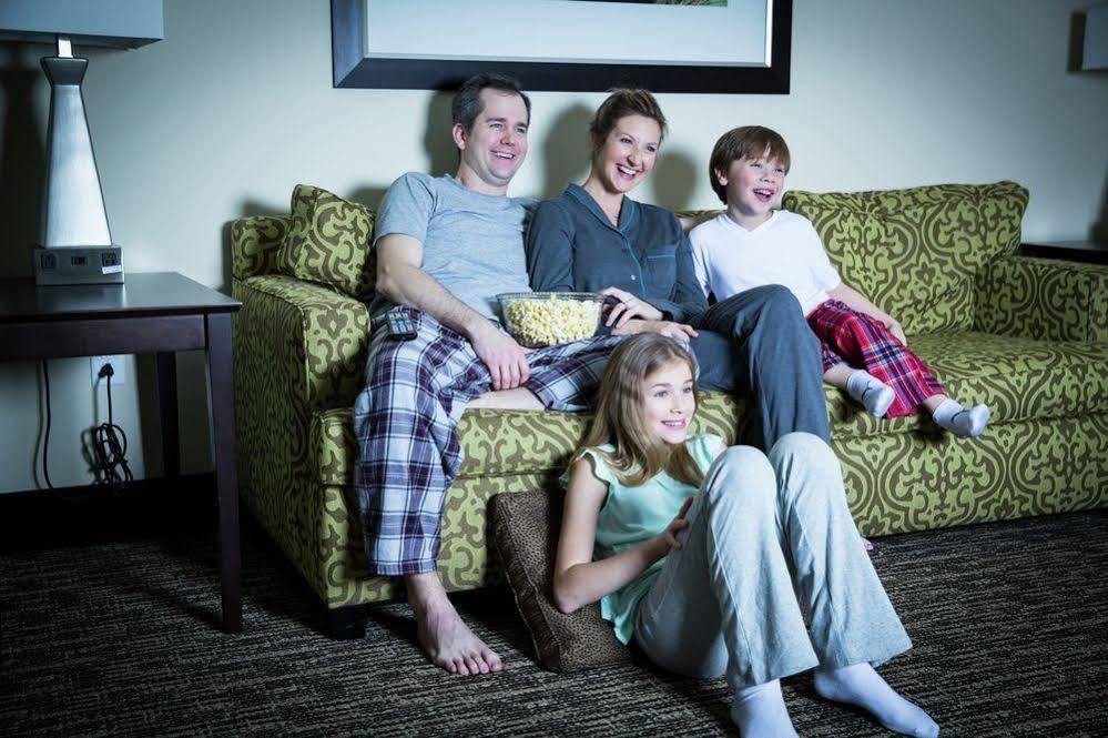 Homewood Suites By Hilton West Fargo/Sanford Medical Center Esterno foto