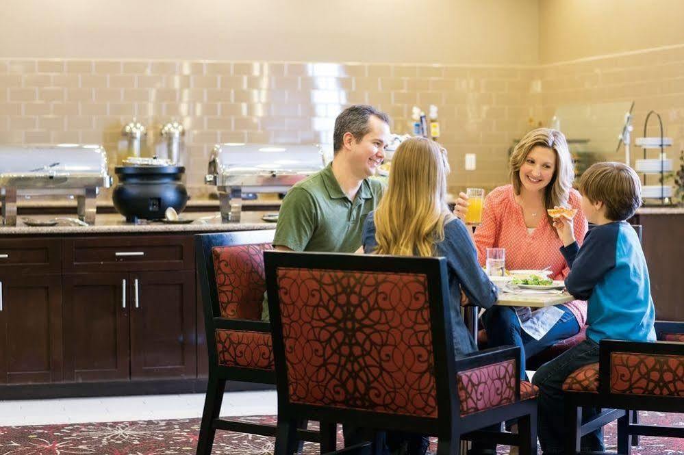 Homewood Suites By Hilton West Fargo/Sanford Medical Center Esterno foto